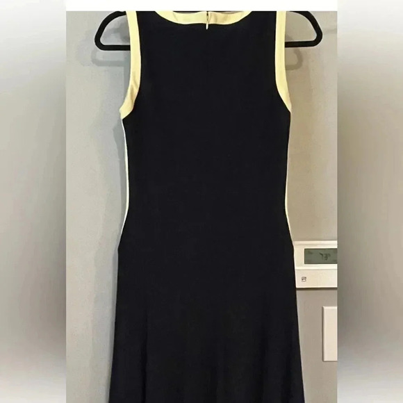 RALPH LAUREN SLEEVELESS NAVY /YELLOW FIT AND FLARE STRETCH DRESS SIZE 2 - Picture 4 of 13